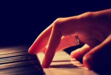 人人体育:中国男篮擒关岛 小组第一晋级正赛.